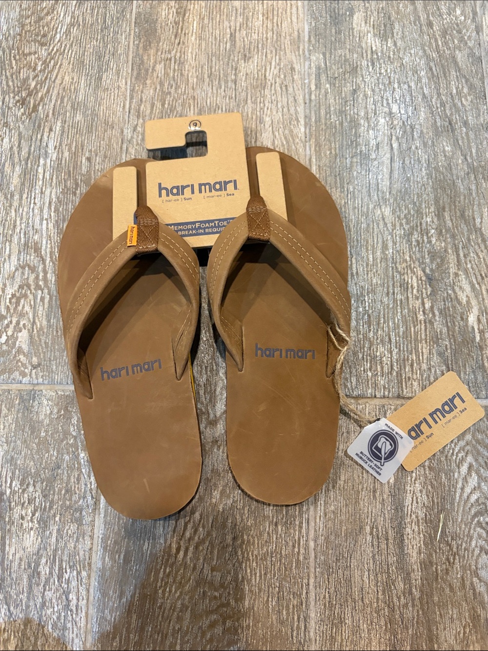 Hari Mari Men’s Leather Memory-Foam Flip Flops size 9 bourbon